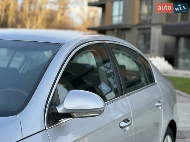 Серый Фольксваген Пассат, объемом двигателя 1.6 л и пробегом 227 тыс. км за 5599 $, фото 38 на Automoto.ua