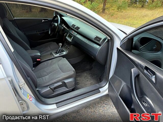 Сірий Фольксваген Пассат, об'ємом двигуна 2 л та пробігом 245 тис. км за 4900 $, фото 3 на Automoto.ua