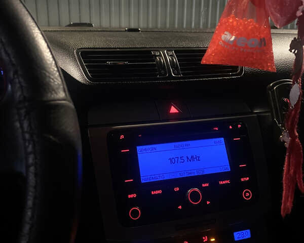 Сірий Фольксваген Пассат, об'ємом двигуна 1.98 л та пробігом 302 тис. км за 6400 $, фото 6 на Automoto.ua