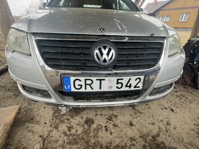 Сірий Фольксваген Пассат, об'ємом двигуна 2 л та пробігом 260 тис. км за 1600 $, фото 2 на Automoto.ua
