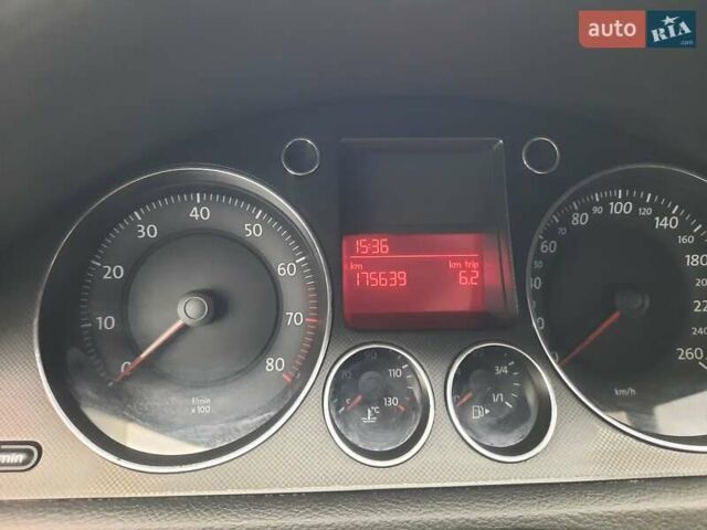 Серый Фольксваген Пассат, объемом двигателя 1.6 л и пробегом 175 тыс. км за 6850 $, фото 93 на Automoto.ua