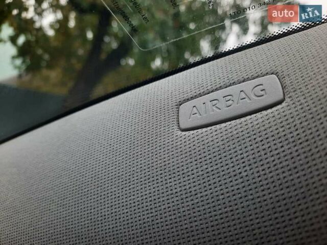 Серый Фольксваген Пассат, объемом двигателя 1.6 л и пробегом 175 тыс. км за 6850 $, фото 53 на Automoto.ua