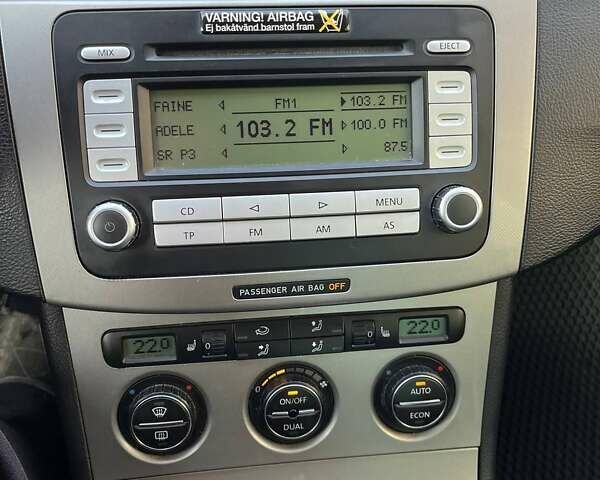 Серый Фольксваген Пассат, объемом двигателя 2 л и пробегом 280 тыс. км за 6200 $, фото 19 на Automoto.ua