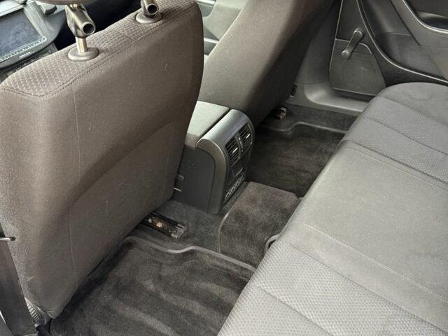 Серый Фольксваген Пассат, объемом двигателя 1.6 л и пробегом 264 тыс. км за 5900 $, фото 15 на Automoto.ua