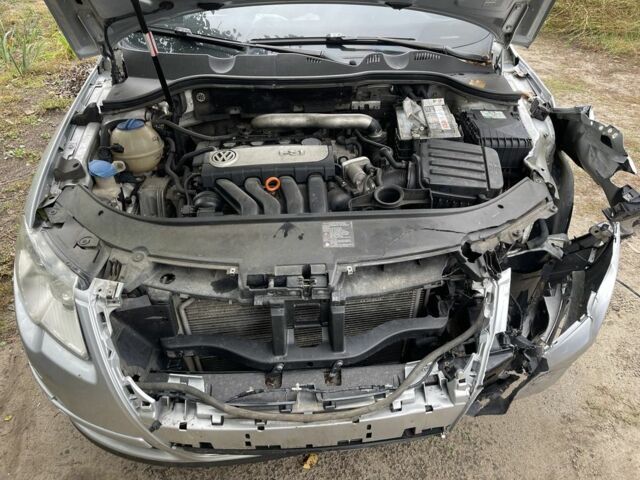 Сірий Фольксваген Пассат, об'ємом двигуна 2 л та пробігом 250 тис. км за 3850 $, фото 1 на Automoto.ua