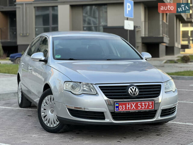 Серый Фольксваген Пассат, объемом двигателя 1.6 л и пробегом 227 тыс. км за 5599 $, фото 7 на Automoto.ua
