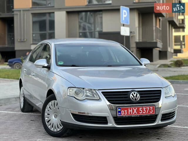 Серый Фольксваген Пассат, объемом двигателя 1.6 л и пробегом 227 тыс. км за 5599 $, фото 15 на Automoto.ua