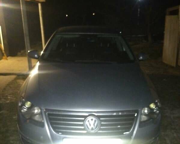 Сірий Фольксваген Пассат, об'ємом двигуна 2 л та пробігом 274 тис. км за 5700 $, фото 2 на Automoto.ua