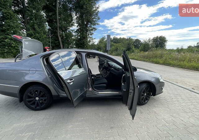 Серый Фольксваген Пассат, объемом двигателя 2 л и пробегом 300 тыс. км за 6500 $, фото 10 на Automoto.ua