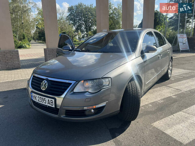 Сірий Фольксваген Пассат, об'ємом двигуна 1.97 л та пробігом 343 тис. км за 7000 $, фото 8 на Automoto.ua