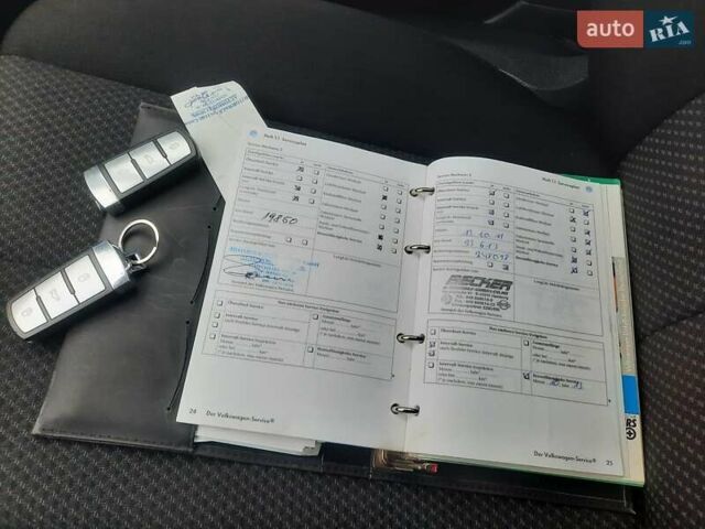 Серый Фольксваген Пассат, объемом двигателя 1.6 л и пробегом 175 тыс. км за 6850 $, фото 102 на Automoto.ua