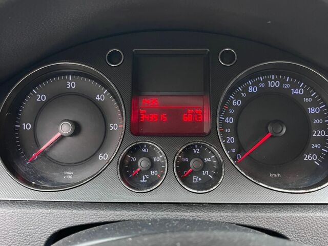 Сірий Фольксваген Пассат, об'ємом двигуна 1.9 л та пробігом 344 тис. км за 3150 $, фото 10 на Automoto.ua