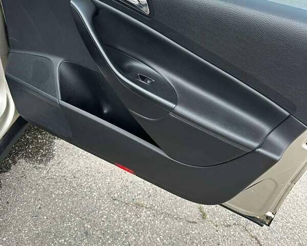 Серый Фольксваген Пассат, объемом двигателя 1.98 л и пробегом 171 тыс. км за 6500 $, фото 9 на Automoto.ua