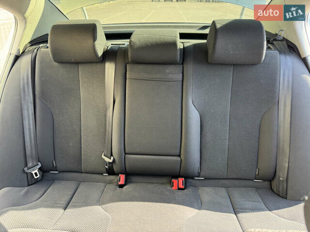 Серый Фольксваген Пассат, объемом двигателя 1.98 л и пробегом 273 тыс. км за 5500 $, фото 3 на Automoto.ua