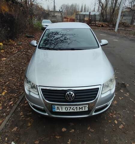 Серый Фольксваген Пассат, объемом двигателя 1.97 л и пробегом 304 тыс. км за 5000 $, фото 12 на Automoto.ua