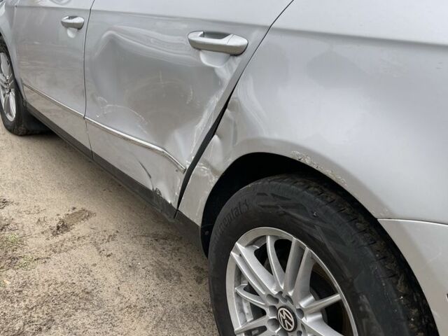 Сірий Фольксваген Пассат, об'ємом двигуна 2 л та пробігом 250 тис. км за 3850 $, фото 5 на Automoto.ua