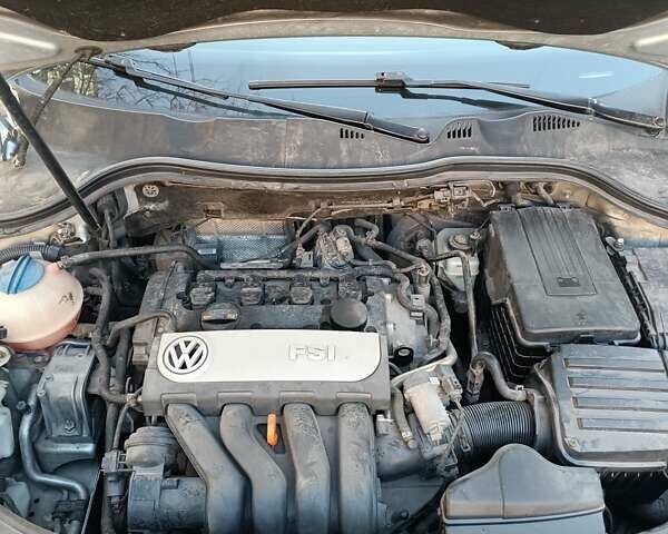 Серый Фольксваген Пассат, объемом двигателя 1.98 л и пробегом 136 тыс. км за 6500 $, фото 4 на Automoto.ua