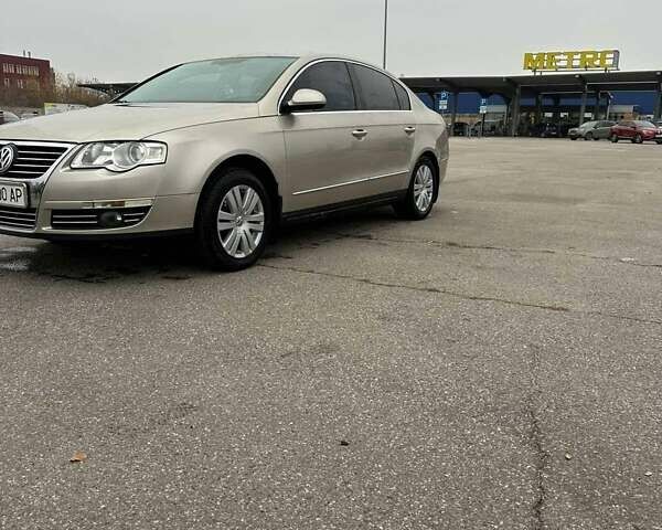 Серый Фольксваген Пассат, объемом двигателя 1.98 л и пробегом 171 тыс. км за 6500 $, фото 1 на Automoto.ua