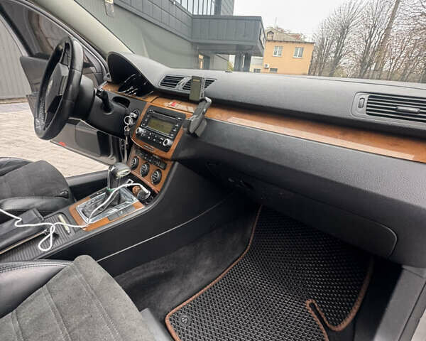 Серый Фольксваген Пассат, объемом двигателя 1.97 л и пробегом 436 тыс. км за 6000 $, фото 10 на Automoto.ua