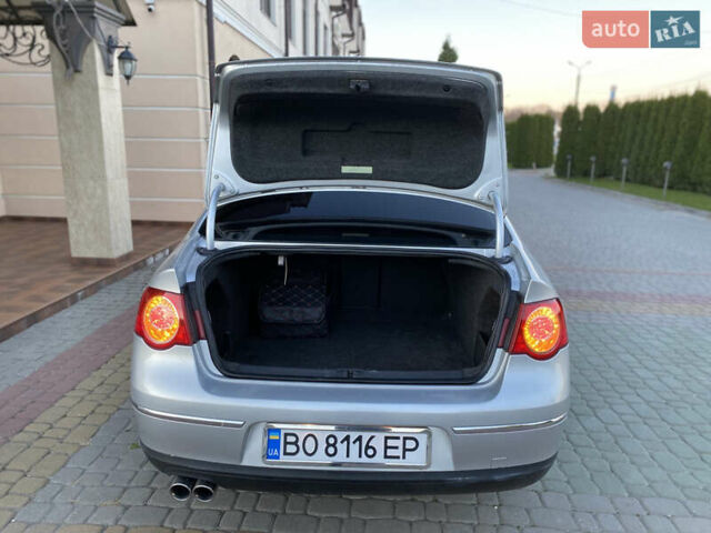 Серый Фольксваген Пассат, объемом двигателя 2 л и пробегом 270 тыс. км за 5750 $, фото 66 на Automoto.ua