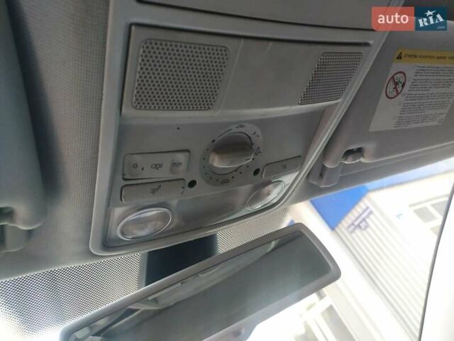 Сірий Фольксваген Пассат, об'ємом двигуна 1.97 л та пробігом 377 тис. км за 5800 $, фото 27 на Automoto.ua