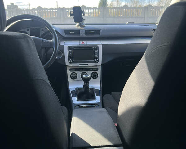 Серый Фольксваген Пассат, объемом двигателя 1.98 л и пробегом 253 тыс. км за 3999 $, фото 40 на Automoto.ua