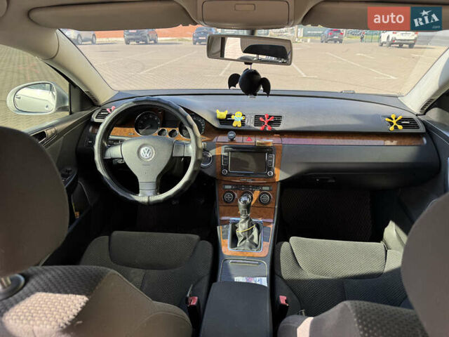 Серый Фольксваген Пассат, объемом двигателя 1.98 л и пробегом 273 тыс. км за 5500 $, фото 5 на Automoto.ua