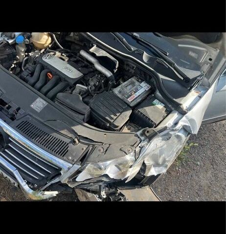 Сірий Фольксваген Пассат, об'ємом двигуна 2 л та пробігом 250 тис. км за 3850 $, фото 14 на Automoto.ua