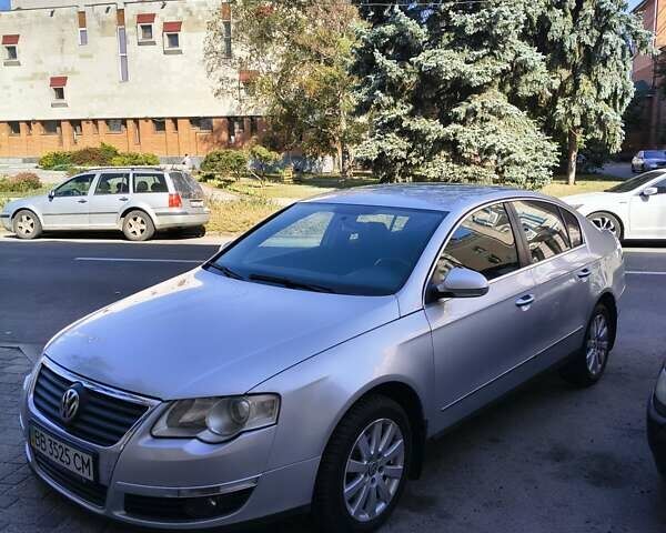 Серый Фольксваген Пассат, объемом двигателя 2 л и пробегом 164 тыс. км за 6100 $, фото 1 на Automoto.ua