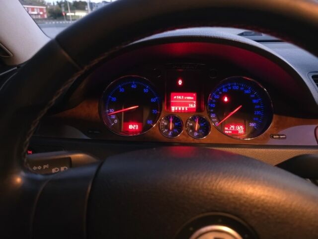 Сірий Фольксваген Пассат, об'ємом двигуна 2 л та пробігом 291 тис. км за 6000 $, фото 6 на Automoto.ua