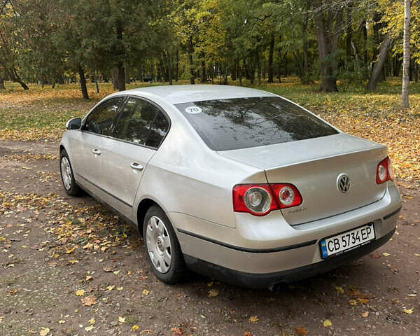 Серый Фольксваген Пассат, объемом двигателя 1.6 л и пробегом 264 тыс. км за 5900 $, фото 2 на Automoto.ua