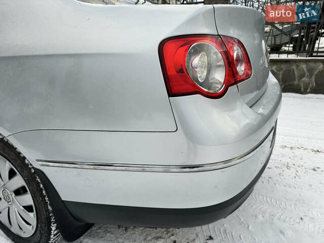 Серый Фольксваген Пассат, объемом двигателя 1.98 л и пробегом 185 тыс. км за 5700 $, фото 6 на Automoto.ua