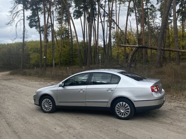 Серый Фольксваген Пассат, объемом двигателя 1.9 л и пробегом 275 тыс. км за 4900 $, фото 2 на Automoto.ua