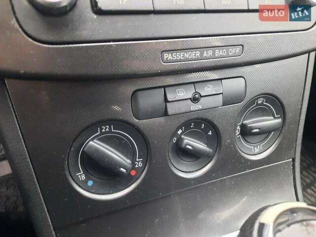 Серый Фольксваген Пассат, объемом двигателя 1.6 л и пробегом 175 тыс. км за 6850 $, фото 88 на Automoto.ua