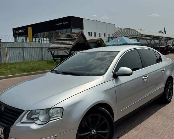 Серый Фольксваген Пассат, объемом двигателя 2 л и пробегом 238 тыс. км за 7000 $, фото 2 на Automoto.ua