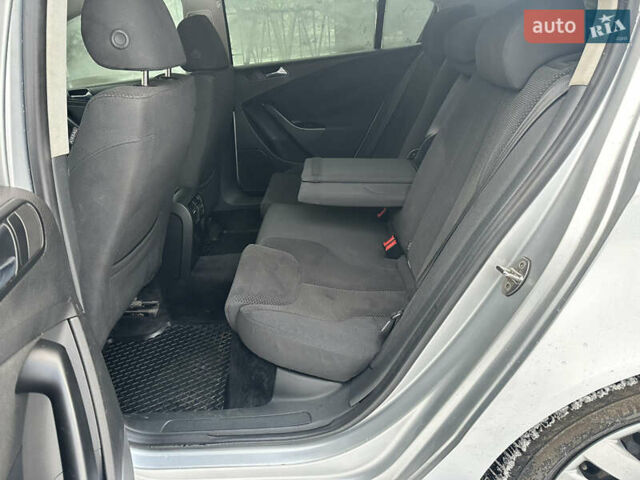 Серый Фольксваген Пассат, объемом двигателя 1.98 л и пробегом 185 тыс. км за 5700 $, фото 19 на Automoto.ua