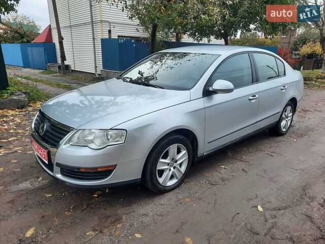 Серый Фольксваген Пассат, объемом двигателя 1.6 л и пробегом 175 тыс. км за 6850 $, фото 8 на Automoto.ua