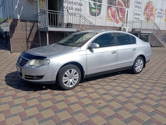 Серый Фольксваген Пассат, объемом двигателя 2 л и пробегом 256 тыс. км за 4300 $, фото 3 на Automoto.ua