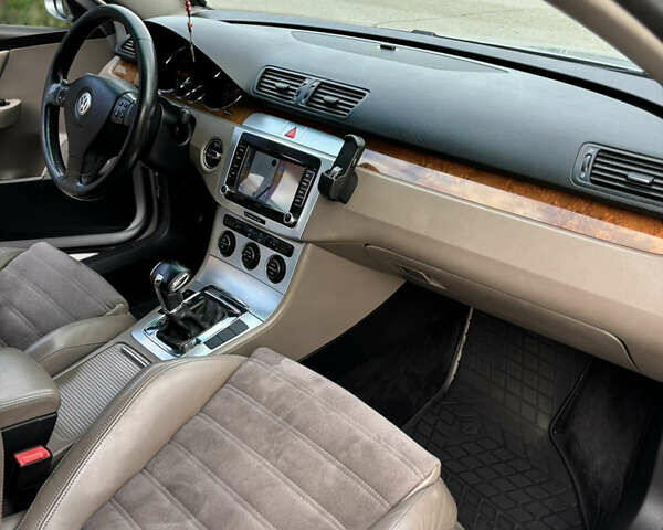 Серый Фольксваген Пассат, объемом двигателя 1.97 л и пробегом 327 тыс. км за 6300 $, фото 5 на Automoto.ua