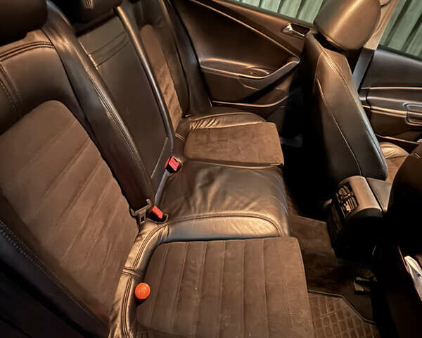 Серый Фольксваген Пассат, объемом двигателя 1.98 л и пробегом 208 тыс. км за 6300 $, фото 3 на Automoto.ua