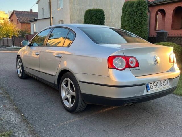 Серый Фольксваген Пассат, объемом двигателя 1.9 л и пробегом 450 тыс. км за 2599 $, фото 5 на Automoto.ua