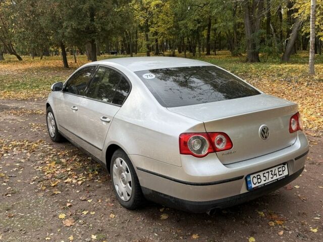 Серый Фольксваген Пассат, объемом двигателя 1.6 л и пробегом 264 тыс. км за 5900 $, фото 2 на Automoto.ua