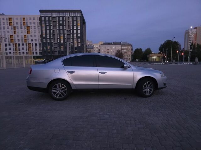 Сірий Фольксваген Пассат, об'ємом двигуна 2 л та пробігом 291 тис. км за 6000 $, фото 2 на Automoto.ua