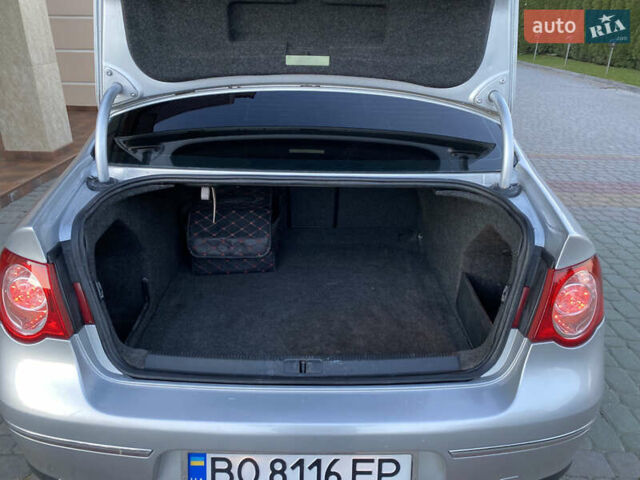 Серый Фольксваген Пассат, объемом двигателя 2 л и пробегом 270 тыс. км за 5750 $, фото 67 на Automoto.ua