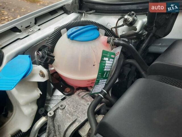 Серый Фольксваген Пассат, объемом двигателя 1.6 л и пробегом 175 тыс. км за 6850 $, фото 79 на Automoto.ua