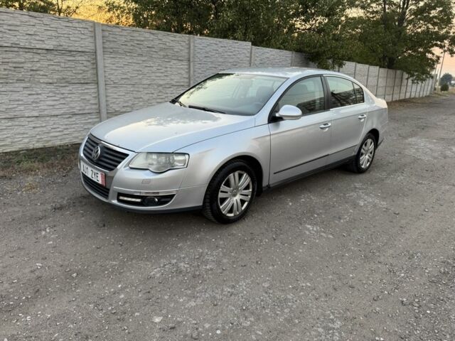 Серый Фольксваген Пассат, объемом двигателя 2 л и пробегом 350 тыс. км за 3100 $, фото 4 на Automoto.ua