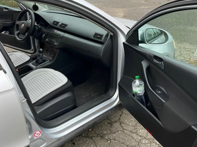 Сірий Фольксваген Пассат, об'ємом двигуна 1.9 л та пробігом 344 тис. км за 3150 $, фото 6 на Automoto.ua