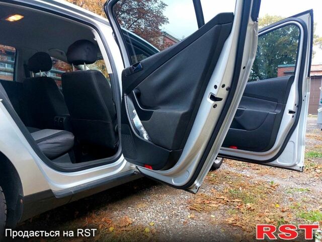 Серый Фольксваген Пассат, объемом двигателя 1.6 л и пробегом 139 тыс. км за 7800 $, фото 5 на Automoto.ua