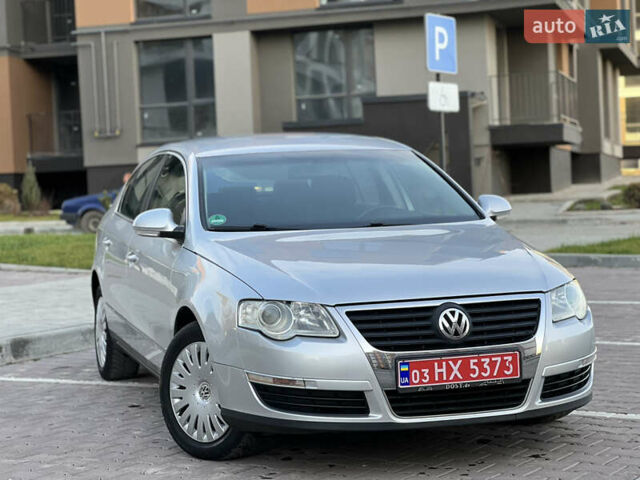 Серый Фольксваген Пассат, объемом двигателя 1.6 л и пробегом 227 тыс. км за 5599 $, фото 9 на Automoto.ua