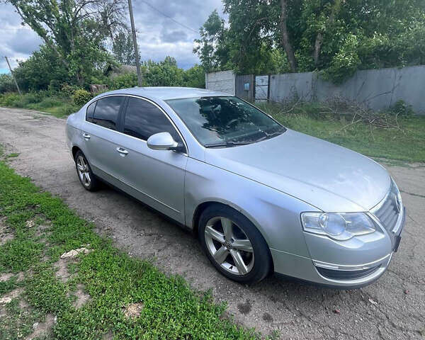 Серый Фольксваген Пассат, объемом двигателя 2 л и пробегом 400 тыс. км за 4800 $, фото 3 на Automoto.ua